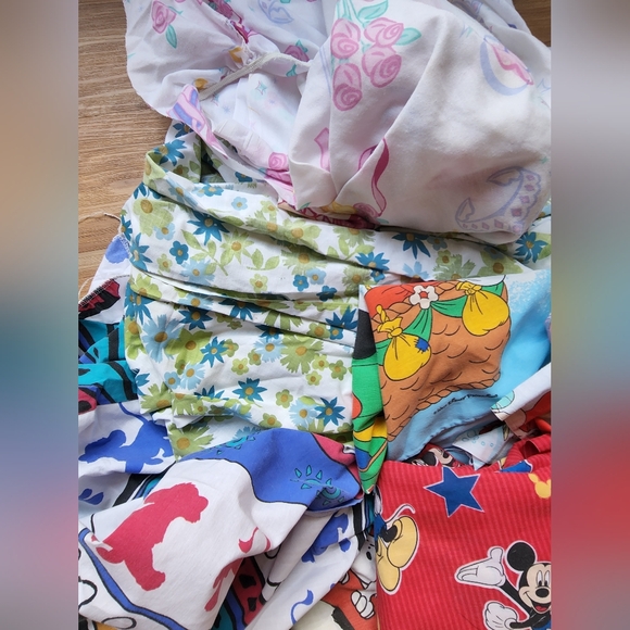 Vintage disney sheets and more bundle - Picture 9 of 15